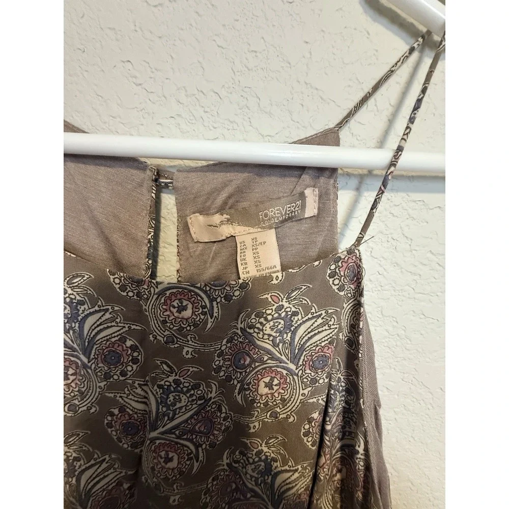 Forever 21 Brown Paisley Print Sleeveless Jump Suit XS Casual‎